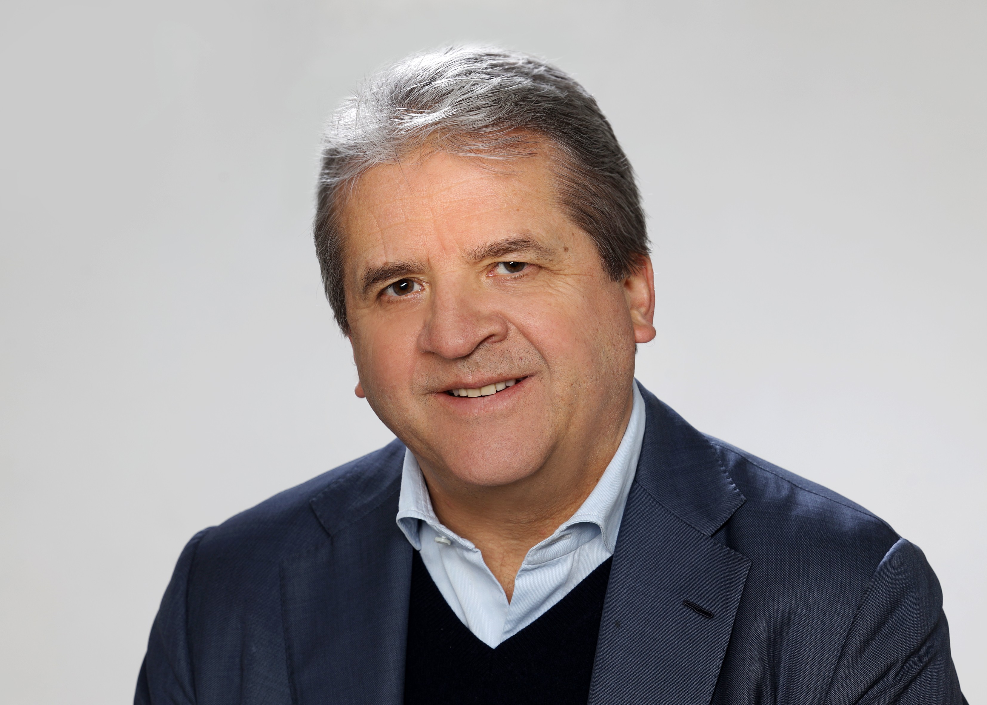 Konsumgüterexperte Daniel Barth kommt als Partner